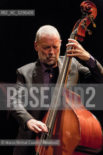 KENNY BARRON, PIANOFORTE.DAVE HOLLAND, CONTRABBASSO.FERRARA,17 NOVEMBRE 2014 TEATRO COMUNALE ©Marco Nirmal Caselli/Rosebud2