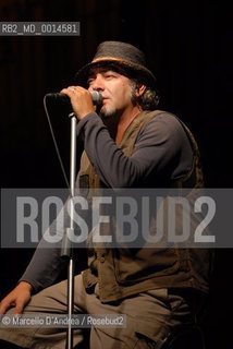 13 aug 2009, Alife ( CE ): LUCA CARBONI in concert. ©Marcello DAndrea/Rosebud2