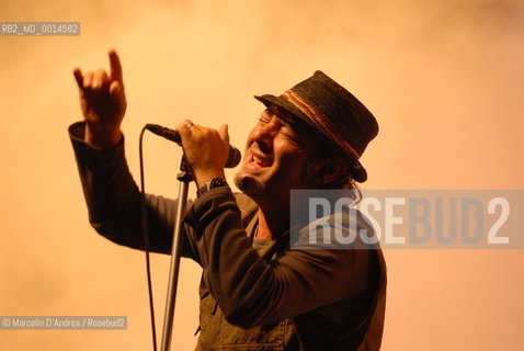 13 aug 2009, Alife ( CE ): LUCA CARBONI in concert. ©Marcello DAndrea/Rosebud2