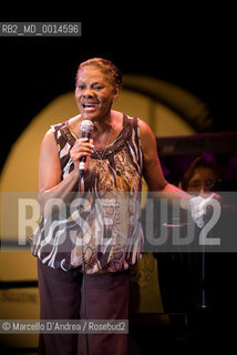 03 AUG 2010, CASERTA: DIONNE WARWICK IN CONCERT. ©Marcello DAndrea/Rosebud2