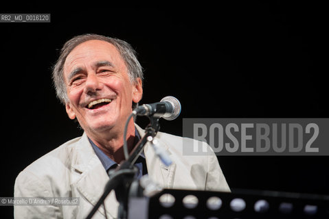 20 Aug 2012, Letino ( CE ): Roberto Vecchioni in concert. ©Marcello DAndrea/Rosebud2