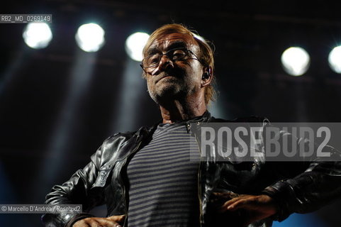 26 JUN 2004, VAIRANO PATENORA ( SA ): LUCIO DALLA ( CONCERT ). ©Marcello DAndrea/Rosebud2
