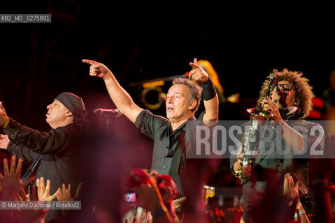 23 May 2013, Naples plebiscitos square: BRUCE SPRINGSTEEN and the ESTREET BAND IN CONCERT. ©Marcello DAndrea/Rosebud2