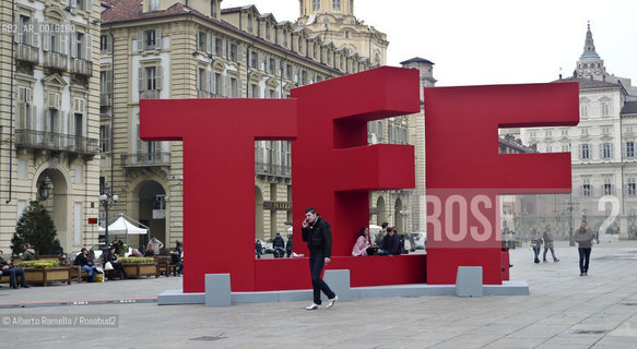 torino film festival edition 27, torino, 13.11.09, the symbol of the festival in piazza castello, torino - il marchio del festival in piazza castello a torino 13.11.09 giorni di apertura ©Alberto Ramella/Rosebud2