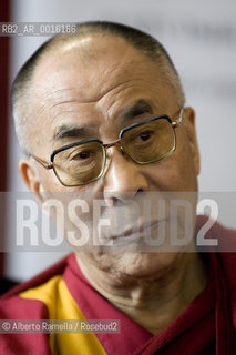 the Dalai Lama Tenzin Gyatso, 1989 Nobel prize for peace, during his press conference at the R AI Auditorium , italian national television concert hall. . ©Alberto Ramella/Rosebud2