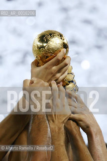 BERLINO, 9.7.06 - FINALE FIFA WORLD CUP - ITALIA FRANCIA 6-4 (dopo rigori) - litalia e campione del mondo di calcio.nella foto: festeggiamenti dopo la vittoria dei mondiali ©Alberto Ramella/Rosebud2