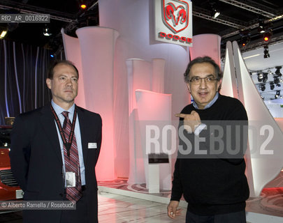 sergio marchionne in visita al salone auto di francoforte stamani 15.9.09.nella foto allo stand dodge con il CEO DODGE MIKE ACCAVITTI ©Alberto Ramella/Rosebud2