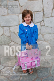 first day of school, model released . primo giorno di scuola ©Alberto Ramella/Rosebud2