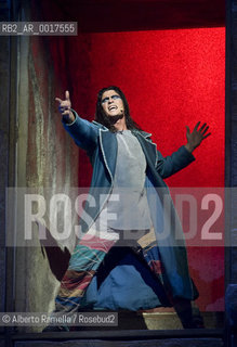 NOTRE DAME DE PARIS music by riccardo cocciante, produced by david zard - matteo setti as gringoire ©Alberto Ramella/Rosebud2