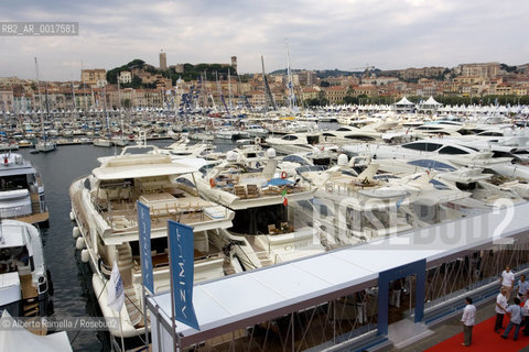 cannes, yachts exhibition and fair-2006 edition ©Alberto Ramella/Rosebud2