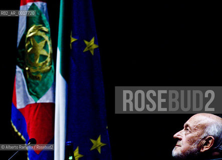 il Presidente della Repubblica Giorgio Napolitano in visita a Torino, al Teatro Regio in occasione dei lavori del convegno sul centenario di Norberto Bobbio..nella foto: gastone cottino ©Alberto Ramella/Rosebud2