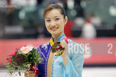 figure skating ladies japanese shizuka arakawa won gold medal ©Alberto Ramella/Rosebud2