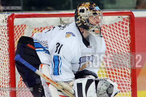 hockey semifinal 2006 olympics - finland vs/russia 4-0 the finnish goal keeper antero nittymaki ©Alberto Ramella/Rosebud2