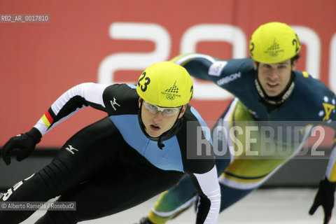 german andre hartwig and australian stephen lee in their final  B short track 5000m relay ©Alberto Ramella/Rosebud2