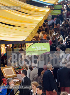 slow food, Salone del Gusto, Terra Madre 2006 - Torino, oct 06 - international fair about slow food, world food cultures and traditional and natural food protection . ©Alberto Ramella/Rosebud2