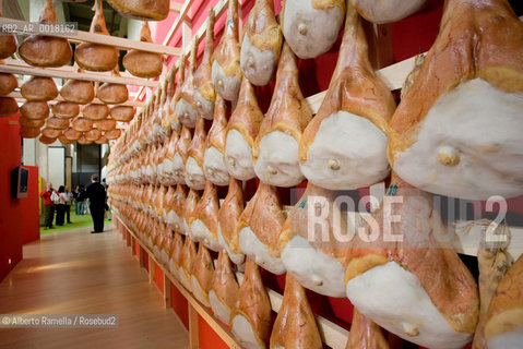 slow food, Salone del Gusto, Terra Madre 2006 - Torino, oct 06 - international fair about slow food, world food cultures and traditional and natural food protection . ©Alberto Ramella/Rosebud2