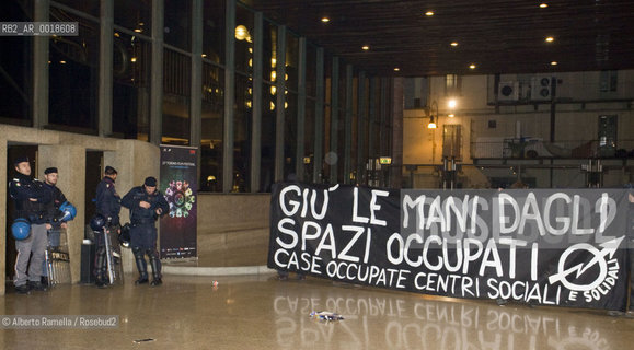 opening torino film festival 2009, teatro regio di torino, as squatters occupied theatre for protest against occupied houses clearing, director gianni amelio presents actor aaron johnson and film director sam wood-taylor for nowhere boy based on john lennons story..in the picture: a moment of the squatter theatre occupation ©Alberto Ramella/Rosebud2