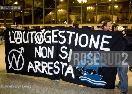 opening torino film festival 2009, teatro regio di torino, as squatters occupied theatre for protest against occupied houses clearing, director gianni amelio presents actor aaron johnson and film director sam wood-taylor for nowhere boy based on john lennons story..in the picture: a moment of the squatter theatre occupation ©Alberto Ramella/Rosebud2