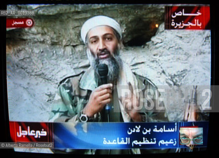 osama bin laden as apperas in al jazeera tv ©Alberto Ramella/Rosebud2