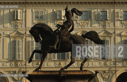 europe, italy, turin, monument of emanuele filiberto di savoia, piazza san carlo, ©Alberto Ramella/Rosebud2