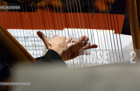 orchestra and choir teatro regio di torino on stage - orchestra e coro teatro regio di torino ©Alberto Ramella/Rosebud2