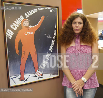 Salone del Libro 2011 - Venerdi 13 maggio - LA SCRITTRICE RUSSA YULIA LATYNINA nello stand della Russia ©Alberto Ramella/Rosebud2