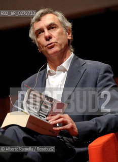 Filippo Alfero/Sync, Torino, 12.05.12, Salone Internazionale del Libro 2012, Nella foto: Gianni Barbacetto ©Alberto Ramella/Rosebud2