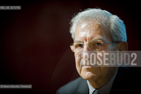 Luciano Violante.Salone internazionale del libro di Torino 2012 .Torino, 11 maggio 2012 ©Alberto Ramella/Rosebud2