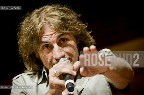 Ligabue.Salone internazionale del libro di Torino 2012 .Torino, 12 maggio 2012 ©Alberto Ramella/Rosebud2