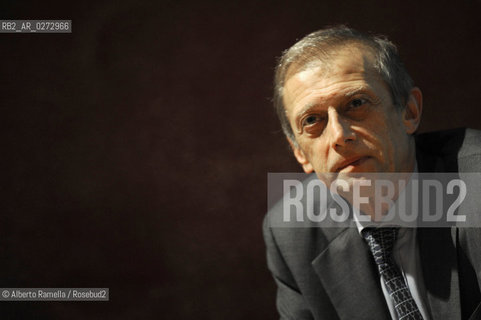 Piero Fassino Internazionale del libro 2012 ©Alberto Ramella/Rosebud2