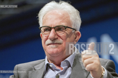 Torino Oval Lingotto, 13.04.13, convegno confindustria, Piccola Industria unitalia Industriale in unEuopa piu forte - nella foto Raffaele Bonanni, Segr Gen CISL ©Alberto Ramella/Rosebud2