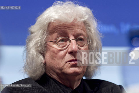 Torino, 16.05.13, Salone Internazionale del Libro 2013, Nella foto: Incontro Peter Esterhazi e Melania Mazzucco - Premiazione Premio Letterario Mondello da parte del Prof. PUglisi ©Alberto Ramella/Rosebud2