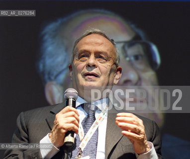 17.05.13 Torino, Salone Internazionale del Libro 2013, Nella foto: Incontro Emilio Colombo con Arrigo Levi e Rolando Picchioni ©Alberto Ramella/Rosebud2