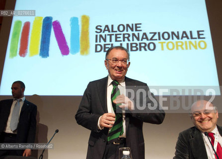 18.05.13 Torino, Salone Internazionale del Libro 2013, Nella foto: evento per una rinascita italiana, Mario Squinzi, Vincenzo Cerami, nella foto Mario Squinzi Presidente confindustria e Sassuolo che indossa la cravatta con i colori del Sassuolo neo promosso in serie A ©Alberto Ramella/Rosebud2
