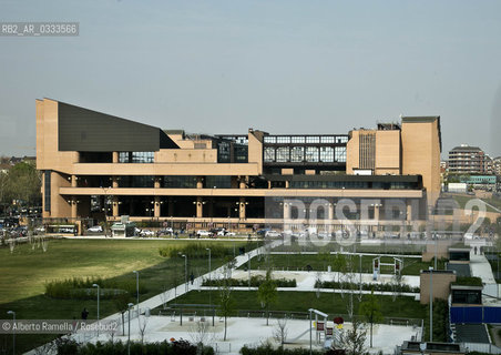 10.04.15, TORINO, Inaugurazione grattacielo CENTRO DIREZIONALE INTESA SANPAOLO, nella foto: il palagiustizia di torino visto dal fgattacielo ©Alberto Ramella/Rosebud2