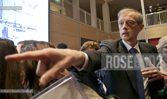 10.04.15, TORINO, Inaugurazione grattacielo CENTRO DIREZIONALE INTESA SANPAOLO, nella foto: Piero Fassino ©Alberto Ramella/Rosebud2