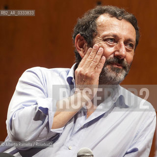 10/05/14, Torino, Lingotto Fiere, Salone del Libro 2014. Nella foto:  Italiani tra il comico e il tragico - Michele Serra ©Alberto Ramella/Rosebud2