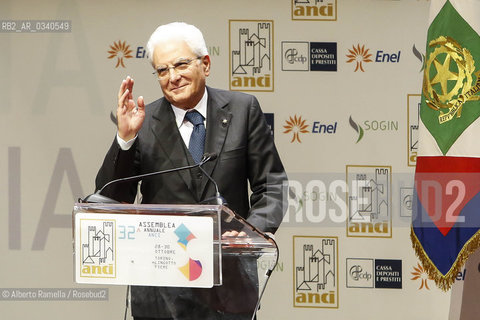 30/10/2015 Torino, cerimonia di chiusura della 32a assemblea ANCI, nella foto il presidente della Repubblica Sergio Mattarella ©Alberto Ramella/Rosebud2