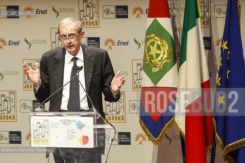 30/10/2015 Torino, cerimonia di chiusura della 32a assemblea ANCI, nella foto Piero Fassino ©Alberto Ramella/Rosebud2