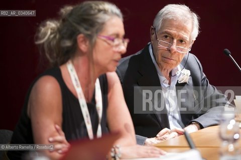 18/05/2015 Torino, Lingotto Fiere. Salone del Libro, nella foto lincontro Le Notti dei Libri con Carlo Fruttero con Ernesto Ferrero ©Alberto Ramella/Rosebud2