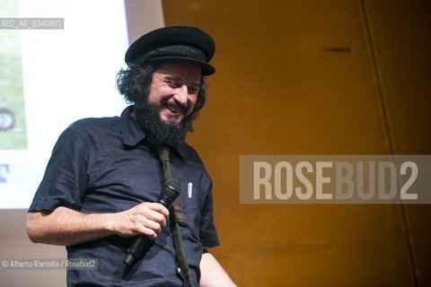 16/05/2015 Torino, Lingotto Fiere. Salone del Libro, nella foto incontro con Vinicio Capossela ©Alberto Ramella/Rosebud2