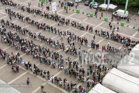 15/05/2015, Torino, Lingotto fiere, salone del libro 2015 - code alla biglietteria ©Alberto Ramella/Rosebud2