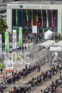 15/05/2015, Torino, Lingotto fiere, salone del libro 2015 - code alla biglietteria ©Alberto Ramella/Rosebud2