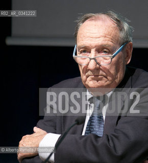 SALONE INTERNAZIONALE DEL LIBRO 2015, domenica, 17.5.15 - feltrinelli 60 - Guido Davico Bonino ©Alberto Ramella/Rosebud2