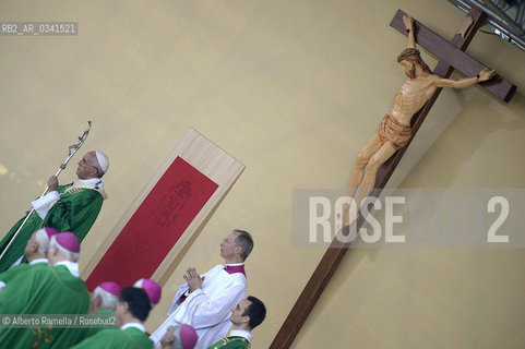 Filippo Alfero, 21.06.15, Torino, Papa Francesco celebra la messa in Piazza Vittorio, nella foto: Papa Francesco celebra la messa in Piazza Vittorio ©Alberto Ramella/Rosebud2