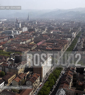 10.04.15, TORINO, Inaugurazione grattacielo CENTRO DIREZIONALE INTESA SANPAOLO, nella foto: Torino vista dal 36o piano delledificio.. ©Alberto Ramella/Rosebud2