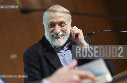 13.5.16, Torino, Lingotto Fiere, Salone del Libro 2016 - nella foto: 230 ANI DI VISIONI SLOW con Carlin Petrini e Mario Calabresi ©Alberto Ramella/Rosebud2