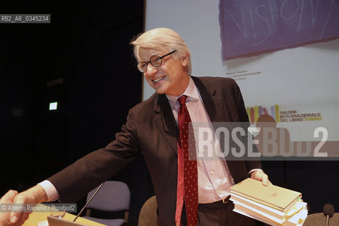 15.5.16, Torino, Lingotto Fiere, Salone del Libro 2016 - nella foto: evento longanesi, Pietrangelo buttafuoco, ferruccio de bortoli, francesco merlo ©Alberto Ramella/Rosebud2