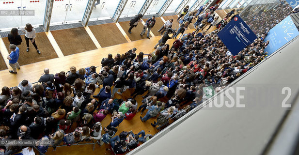 13/05/16, Torino, Lingotto Fiere, Salone del Libro 2016, nella foto: coda per Checco Zalone ©Alberto Ramella/Rosebud2