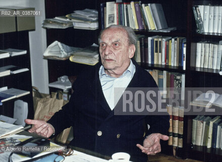 1999, Torino, Norberto Bobbio nella sua casa di via Sacchi ©Alberto Ramella/Rosebud2